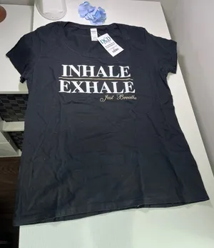 Gildan Softstyle Ladies Inhale‎ Exhale Just Breathe Graphic T-Shirt Black Medium thumbnail 1