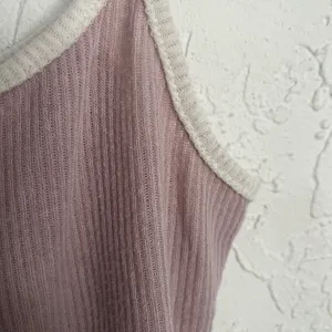 Cropped Pink Purple Tank Top thumbnail 4