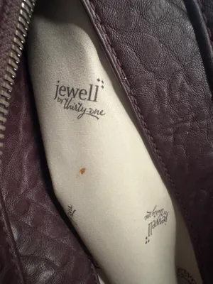 Jewell by Thirty-one boutique leather purse thumbnail 4