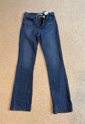Levi’s Jeans 315 Shaping Bootcut thumbnail 1