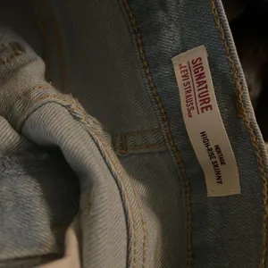 Signature Levi Strauss Heritage High Rise Skinny Light Wash Jeans Womens 8W29 thumbnail 9