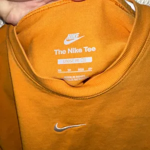 Nike Orange Cropped Short-Sleeve Tee with White Swoosh thumbnail 3