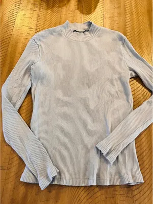 Uniqlo Light Blue Ribbed Mock Neck Top Size Medium thumbnail 1