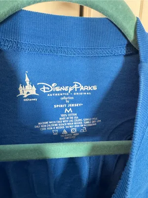 Disney Snow White Spirit Jersey Blue Yellow Ombre Poison Apple Disneyworld Sz M thumbnail 3