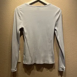 Old Navy Women's Icy Blue Fuzzy Ribbed Knit Long Sleeve Top Shirt Size Medium thumbnail 5