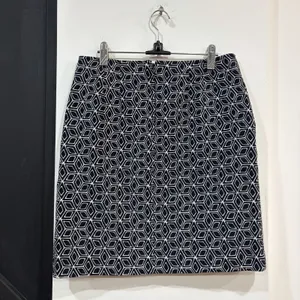 Talbots Black White Geometric Pencil Skirt Size 6 Pockets Career Office thumbnail 5