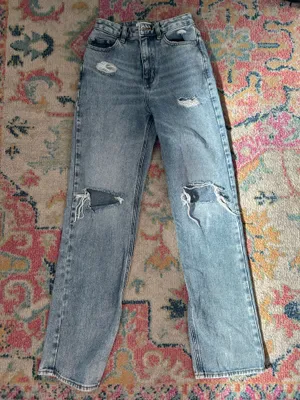 PacSun 90s Boyfriend Jeans Ripped thumbnail 3