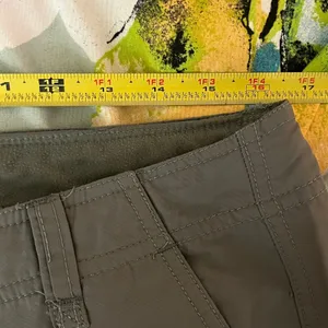 Marmot Convertible Hiking Capris Women's Roll Tab Mid-Rise Gray Size 10 thumbnail 8