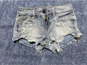 American Eagle Distressed Light Wash Denim Shorts Size 4 thumbnail 3