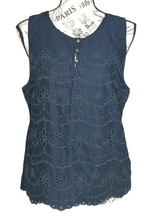 Hollister (L) Cotton Flower Cut Out Embroidered Overlay Sleeveless Top Blouse thumbnail 1