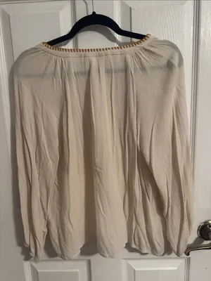 Women’s Cream Embroidered V thumbnail 4