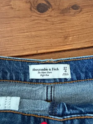 Abercrombie The Mom Short High Rise thumbnail 3