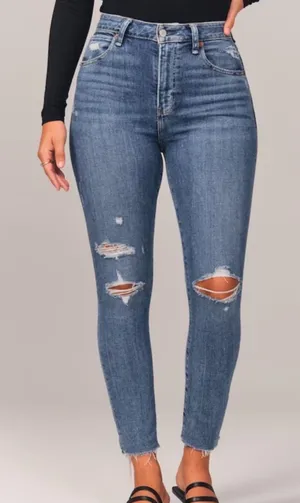 Abercrombie & Fitch High-Rise Super Skinny Ankle Jeans in Blue Wash Size 12L thumbnail 1