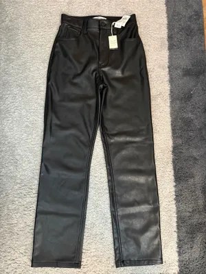 Abercrombie 90s High-Rise Straight Black Leather Pants thumbnail 3