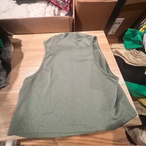 Nike Air - Vintage Y2K Ribbed Green Striped & Cropped Sleeveless Tank Top thumbnail 3
