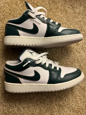 Nike Air Jordan 1 Low thumbnail 2