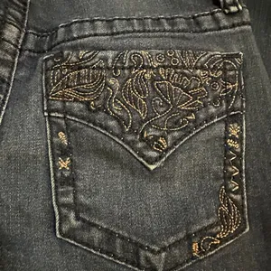 Shyanne embellished flare jeans size 27 women thumbnail 11