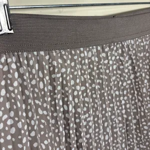 Vince Camuto Love Me Dot Women's‎ Size Large Pleated Midi Skirt Feminine Flowy thumbnail 2