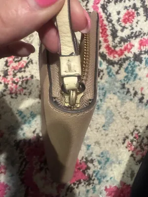 Tory Burch Two-Tone Leather Zip Wallet in Beige thumbnail 5