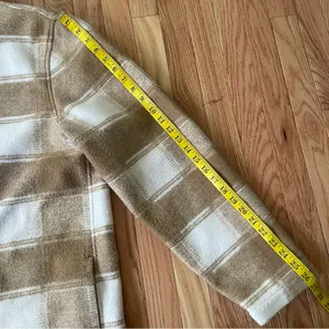 Gap Plaid Fleece Jacket Womens XL Tan Minimalist Fall Granola Western Neutral thumbnail 3