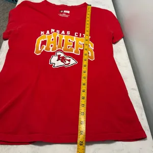 Team Apparel NFL Kansas City Chiefs Red Yellow Short Sleeve Tee M thumbnail 4