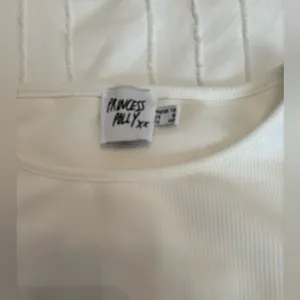 Princess Polly white cropped tank size 8 thumbnail 2