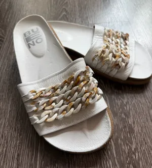 Bueno Footwear Emilia White Chain Slide thumbnail 1