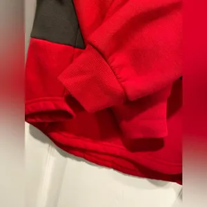 Tampa Bay Buccaneers Size M Touch Outfield Deep V-Back Tie Pullover Sweatshirt thumbnail 6