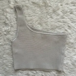 Aritzia Babaton Top Sculpt Knit One-Shoulder Cropped Tank Tight-fit Sz XS thumbnail 3