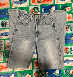 White Fox Who's That Girl Straight Leg Denim Jeans thumbnail 1