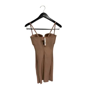 Skims Body ZONED UNDERWIRE MID THIGH BODYSUIT SIENNA MEDIUM New with Tags thumbnail 3