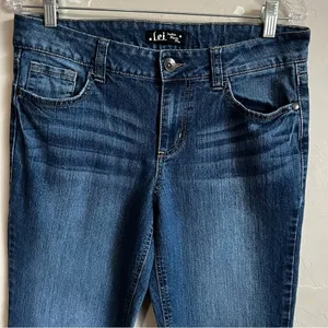 LEI Sophia Hipster Flare Vintage Denim‎ Jeans thumbnail 3