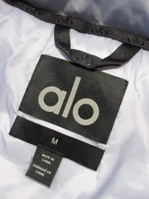 NWT Alo Aspen Love Puffer Jacket in Winter Frost Blue Oversized Hooded M thumbnail 5