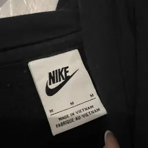 Nike Black Sportswear Club Fleece Pullover Sweatshirt Size Medium thumbnail 4