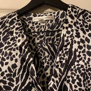 Victoria's Secret Vintage 90s silky zebra print short sleeve pj top, size medium thumbnail 4