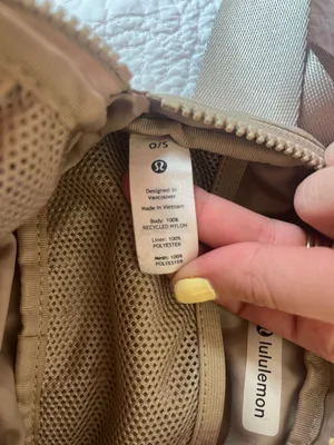Lululemon Belt Bag thumbnail 2