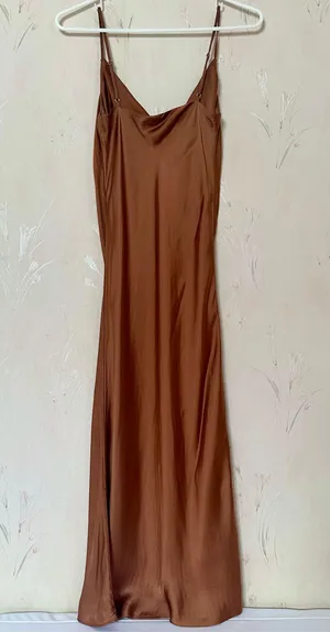 Aritzia Wilfred Only Ruched Slip Dress in Terrazzo Brown thumbnail 10