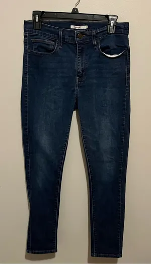 Levi's Dark Indigo Women's Skinny Jeans thumbnail 1