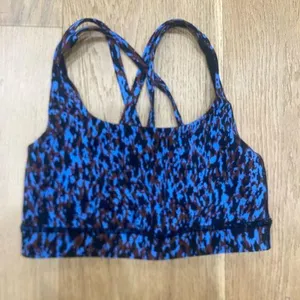 Lululemon bra thumbnail 1