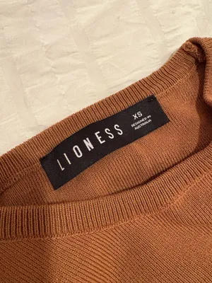 Lioness Dress thumbnail 6