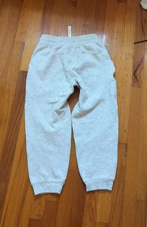 Lululemon sweatpants thumbnail 2