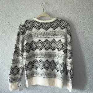 New cozy xs sweater cliche brand fuzzy‎ soft comfortable pattern sweater winter thumbnail 2
