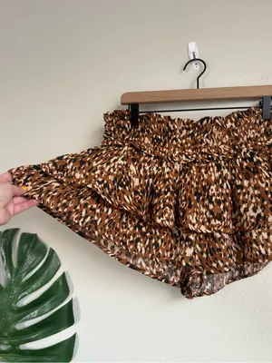 NWT Anthropologie Celandine Animal Print Tiered Ruffle Shorts thumbnail 4