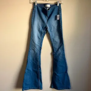 NWT Free People size 25‎ flared jeans thumbnail 3