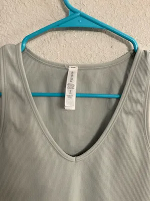 Athleta aurora tank top thumbnail 3