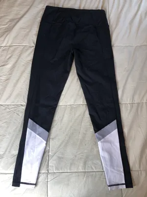 Victoria's Secret Victoria Sport Duo Color Leggings thumbnail 4