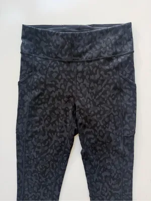 Lululemon Invigorate High-Rise Tight 25" Formation Camo Deep Coal Multi Size 8 thumbnail 4