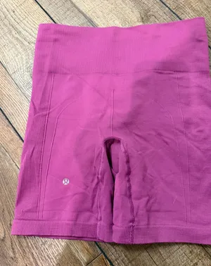 Lululemon SenseKnit High-Rise Running Shorts‎ Magenta Pink Womens Size 6 thumbnail 1