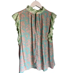 Karlie Floral Ruffle Sleeve Blouse Size Large thumbnail 3
