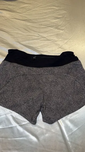 Lululemon Speed Up Shorts thumbnail 3